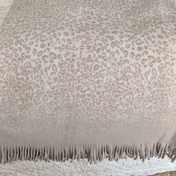 Animal Print large fringed warm poncho, scarf.  One size - Picture 6 of 7